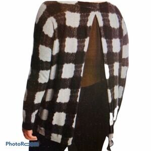 NWT Plus Size 2X Gray Black Plaid Sweater Georgette Hem Business Casual Top